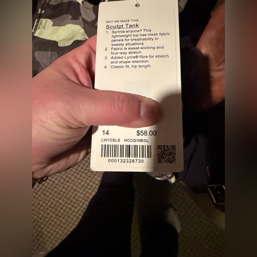 Lululemon Camo Sculpt Tank size 14 (brand new with tags) - Picture 2 of 2
